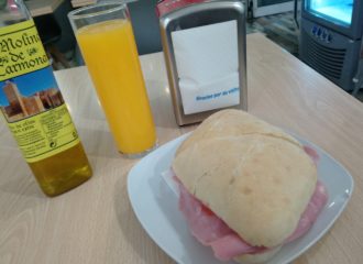 Desayunar en Sevilla Este: Bar La Pinta
