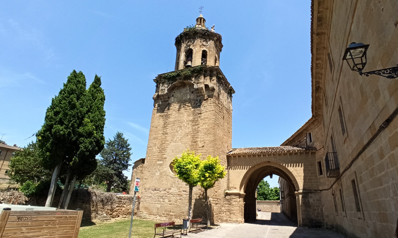 Iglesia y Convento del Crucifijo
