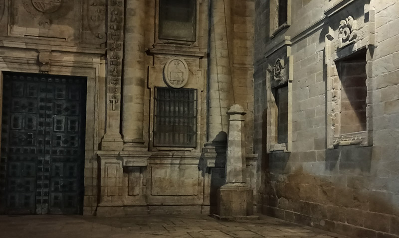 Sombra del Peregrino en Santiago de Compostela