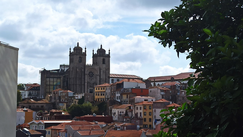Catedral de Oporto desde el Mirador de la Victoria