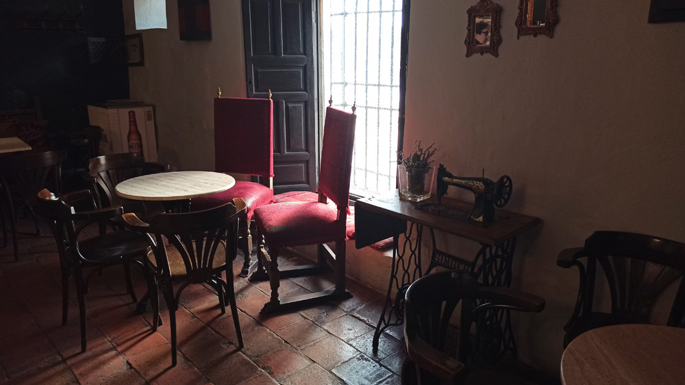 Cafetería La Galería Antigüedades en Manzanares